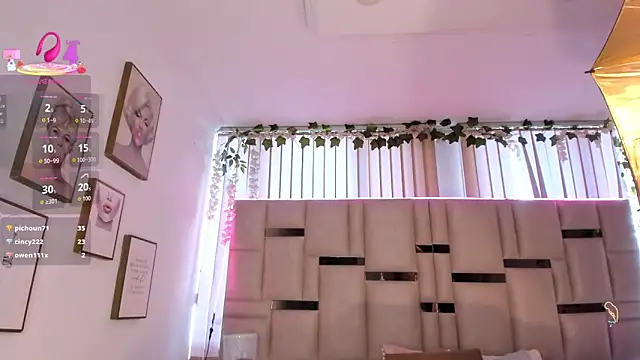 Zoey thompson online show from February 17, 9:03 pm