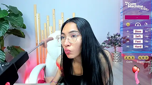 Snapshot of lucyy_liiuu chatting on September 30, 2:44 pm lucyy liiuu online show from September 30, 2:44 pm