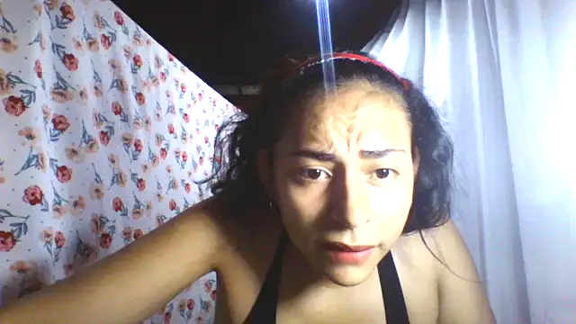 Snapshot of Anabelhotxx16 chatting on September 13, 4:20 am Anabelhotxx16 online show from September 13, 4:20 am