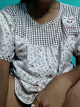 Snapshot of Cute-Janvi-5 chatting on September 24, 6:51 pm Cute-Janvi-5 online show from September 24, 6:51 pm