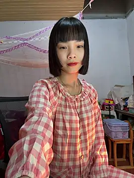 andymi1 online show from February 25, 1:42 pm