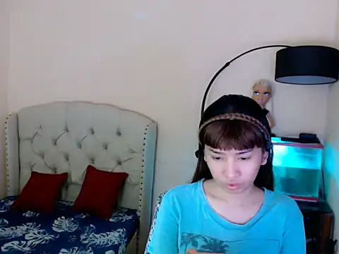 ShantalFoxxy  online show from March 10, 2:15 am