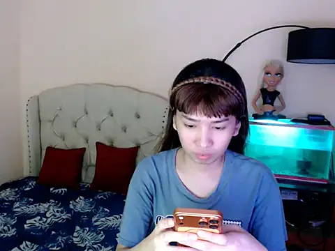 ShantalFoxxy  online show from March 3, 1:50 pm