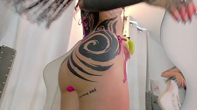 sara queen10 online show from February 2, 6:51 pm