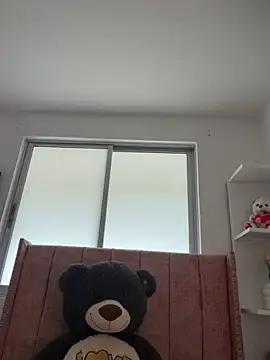 salomecute21 online show from June 3, 2:33 pm
