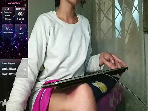 Natzu Choi online show from November 9, 12:05 am