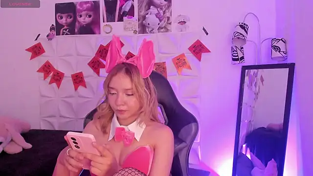 JuliethMoss online show from November 1, 7:07 pm