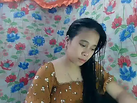 Snapshot of Pinay_Skinny18 chatting on October 19, 2:13 am Pinay Skinny18 online show from October 19, 2:13 am