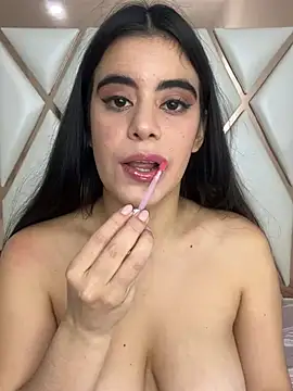 CoralineRusso1 online show from February 8, 11:18 pm