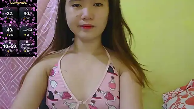 HornyAsian4uxx online show from November 17, 7:25 pm