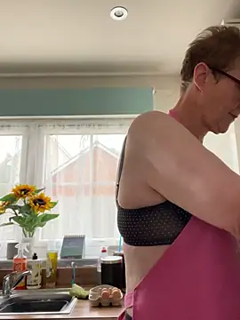 Curvy-Jinx online show from October 1, 10:53 am