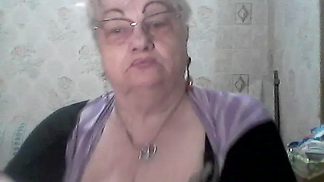 NatalieNorth online show from April 1, 9:01 pm