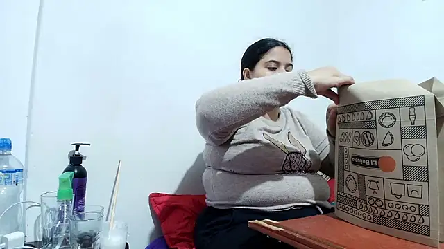 luisahot 9727 online show from January 9, 4:17 am