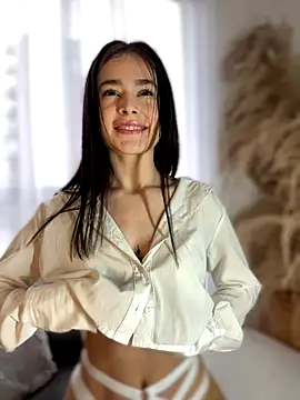 Snapshot of Sofi_Leal chatting on September 15, 11:51 am Sofi Leal online show from September 15, 11:51 am