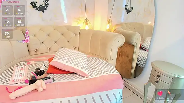 Snapshot of nathaliamiller chatting on October 8, 7:40 pm nathaliamiller online show from October 8, 7:40 pm