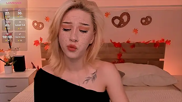 Necucub online show from September 19, 3:49 am