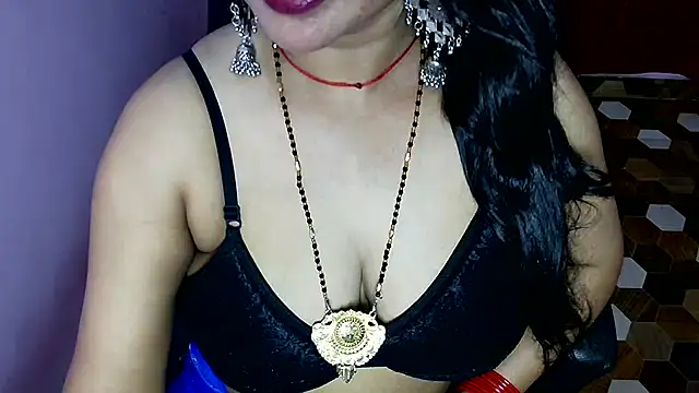 QUEEN SAKHI- online show from June 4, 7:46 am