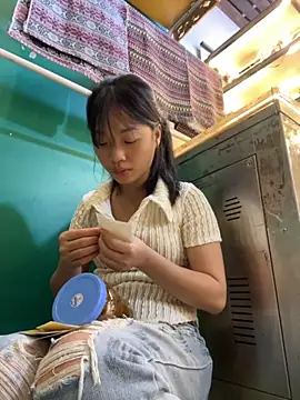 Phayphay77 online show from September 19, 1:04 am