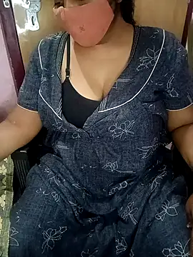 Jessi 25 online show from February 22, 6:42 pm