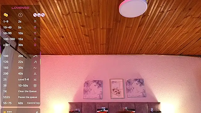 juliana-mancini online show from October 28, 7:52 pm