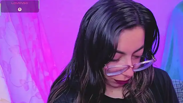 Miranda sexlove  online show from February 3, 6:22 am