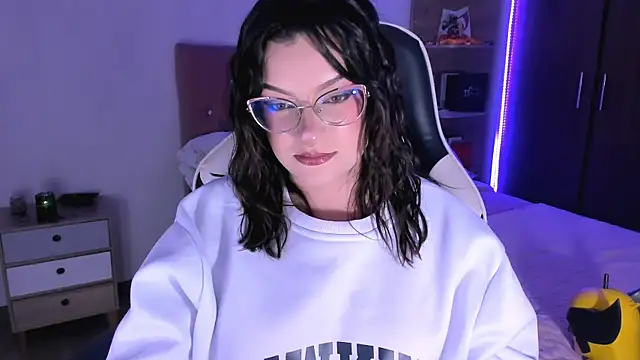 OphelianaRose33 online show from September 28, 10:59 pm