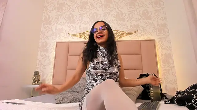 Snapshot of white_leti chatting on October 2, 10:37 pm white leti online show from October 2, 10:37 pm