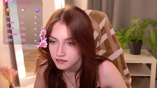 Snapshot of LexyStars chatting on October 3, 5:45 am LexyStars online show from October 3, 5:45 am