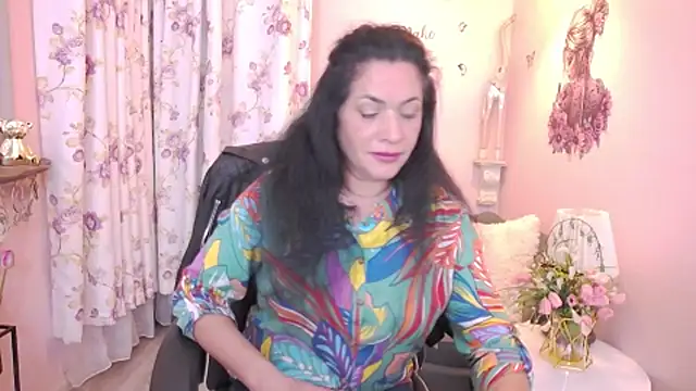 MyLovOne online show from April 19, 6:10 pm