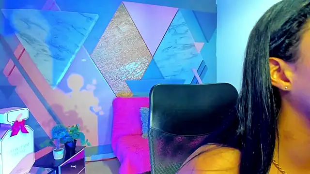 keytinthomson  online show from October 27, 8:25 pm