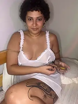 OliviaWild  online show from May 20, 1:02 am