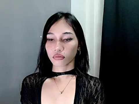 Urfucking khloe1 online show from November 28, 9:18 pm