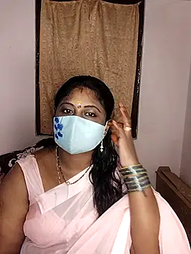 Snapshot of telugu_Geetha30 chatting on September 13, 3:47 am telugu Geetha30 online show from September 13, 3:47 am