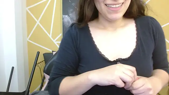 olivia russo  online show from April 17, 10:12 pm