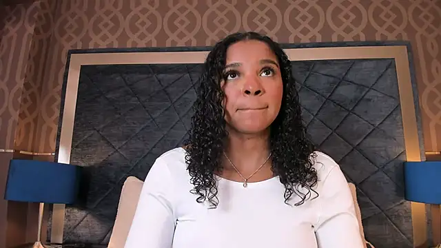 LisaMendez online show from May 28, 3:59 am