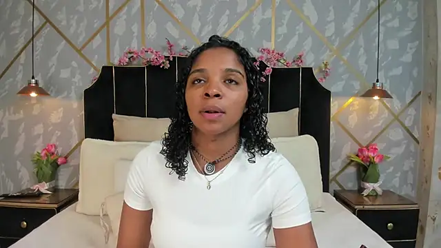 LisaMendez online show from April 16, 3:51 am