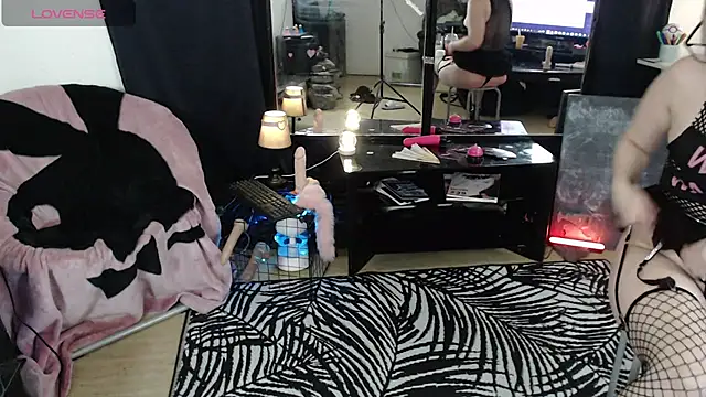 thewildechase online show from September 21, 6:12 am