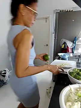 Mama Eva 1 online show from October 2, 2:38 am