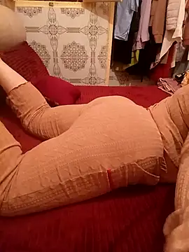 Snapshot of mayakhalyfaa chatting on October 9, 6:34 pm mayakhalyfaa online show from October 9, 6:34 pm