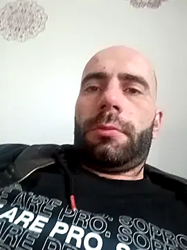 KissMeAss9387 online show from October 15, 6:05 am