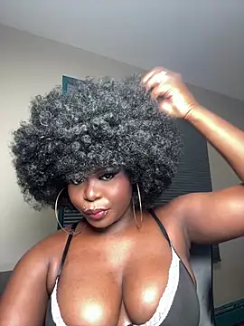 WomanNextdoor1 online show from April 16, 9:20 am