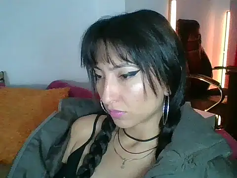 a miss online show from October 15, 7:05 pm