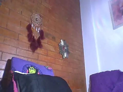 a miss online show from October 28, 10:03 pm