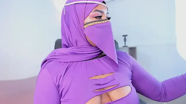 yasmin elite online show from October 28, 10:43 am