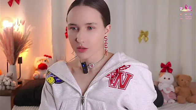 MaudAle online show from February 17, 1:05 am