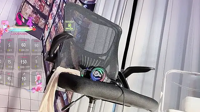 Liqinqin online show from September 15, 7:10 pm