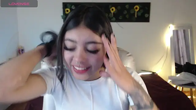 Snapshot of gabriella_live chatting on October 10, 4:34 pm gabriella live online show from October 10, 4:34 pm