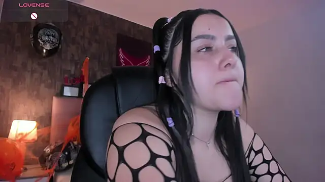 marian  stone online show from October 23, 6:47 pm