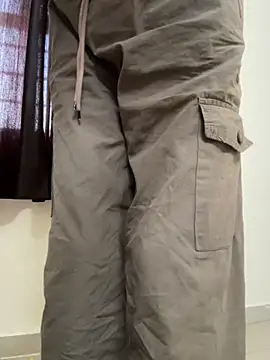 modelnishu online show from October 16, 1:52 am