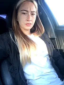 Reina Cummings online show from September 16, 5:15 am